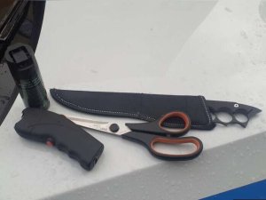 MP251007 Vyzbrojený muž.jpg